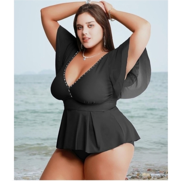 CURVAGILE - 4X Black Ruffled Tankini Swim Top (Top Only) - Picture 3 of 10